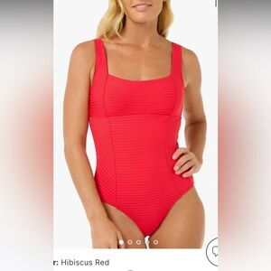 Rip Curl Premium Surf D-DD One piece bathing suit NEW WITH TAGS